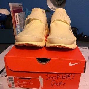 Nike sock darts size 9
